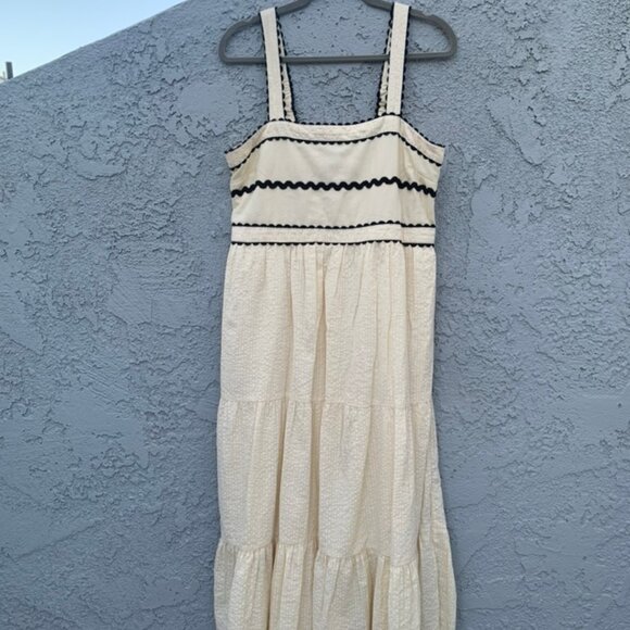 Japna Dresses & Skirts - Classy cream and black scalloped dress